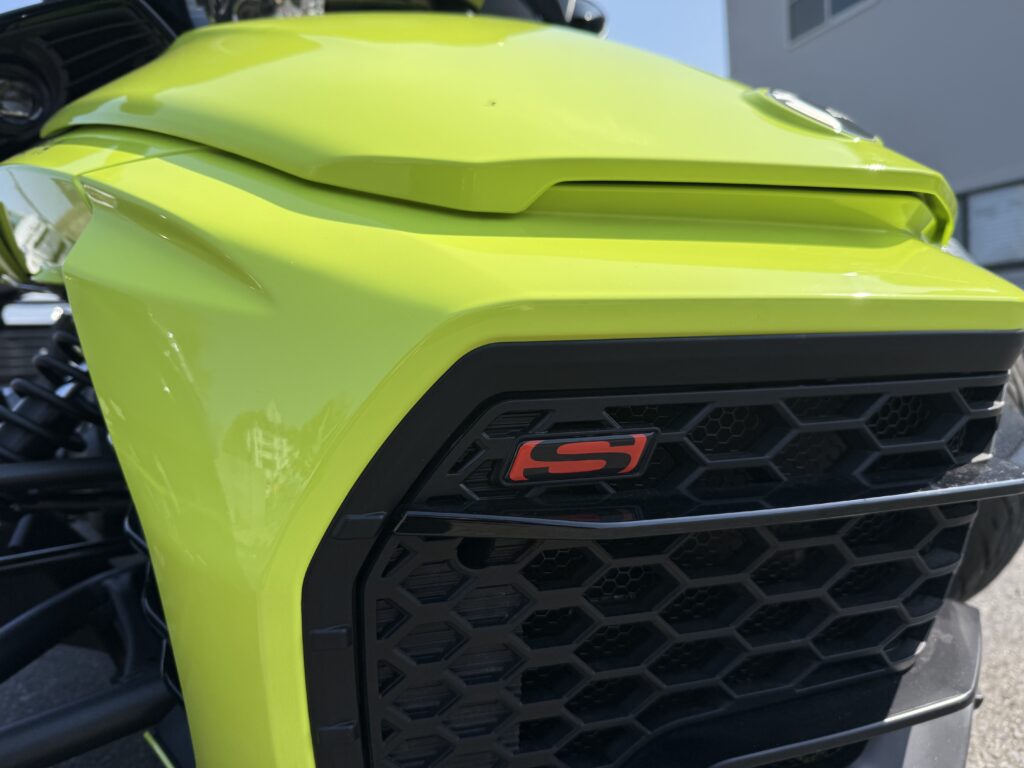 can-am 1,330cc Trike