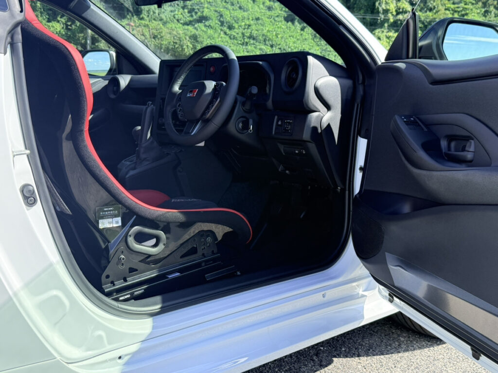 2026 GR YARIS